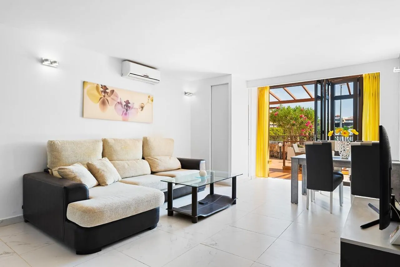 Neptuno Pool And Beach Private Access Puerto de Santiago  Apartment